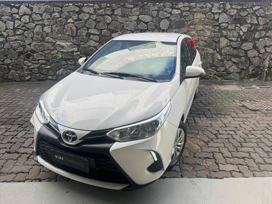 TOYOTA YARIS 1.5 16V FLEX XL MULTIDRIVE TOYOTA YARIS 1.5 16V FLEX XL MULTIDRIVE